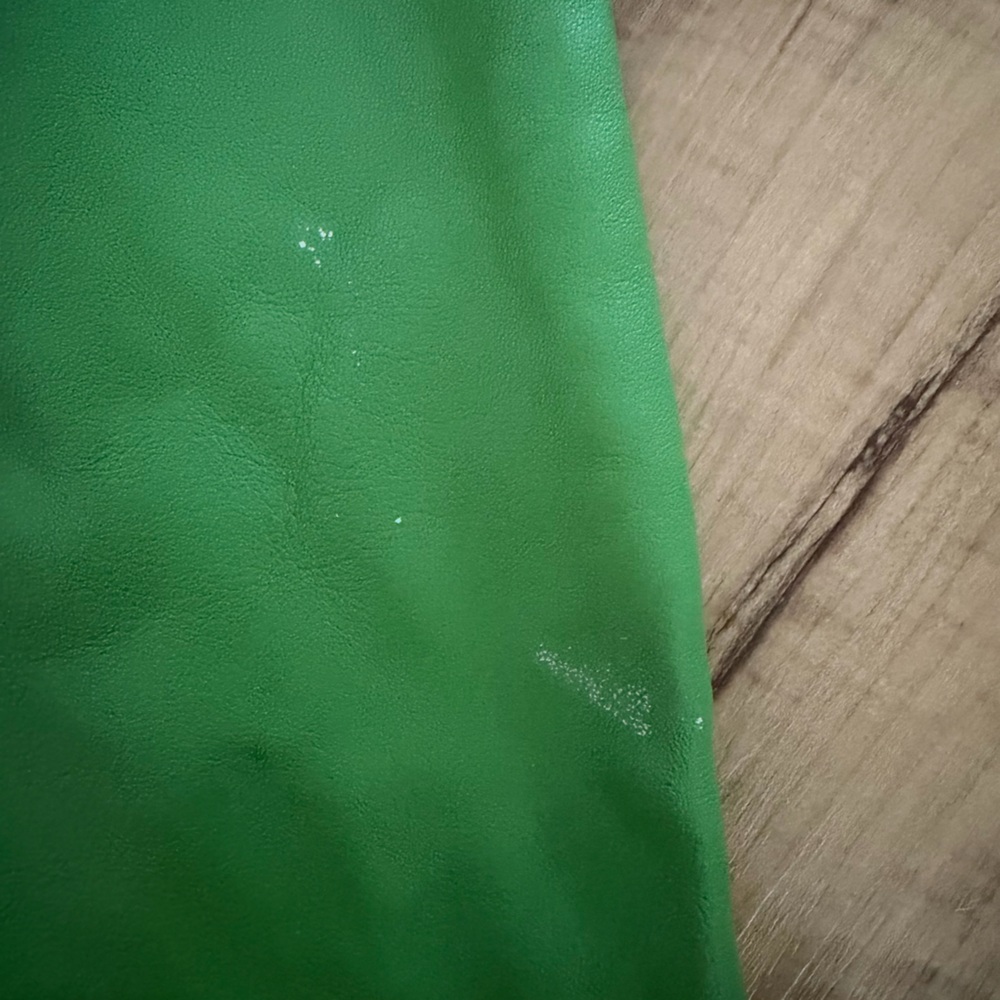 Green Vintage Soft Matte Leather Women's Mini Skirt - Picture 9 of 11
